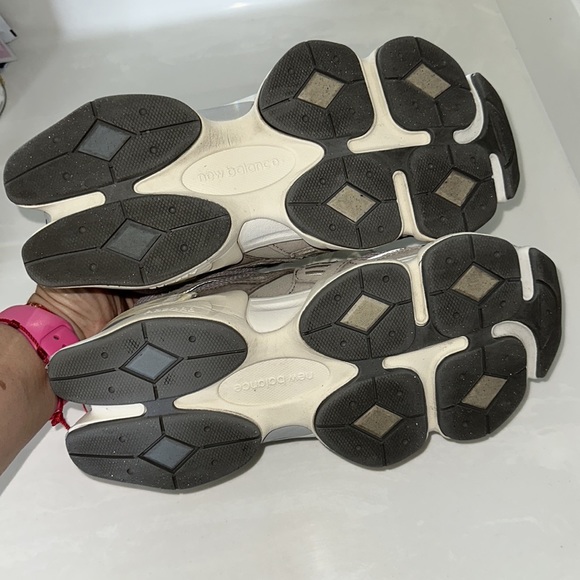 New Balance 9060 "sneakers Limited Edition Quartz Gr/ Team Cream - Picture 11 of 16